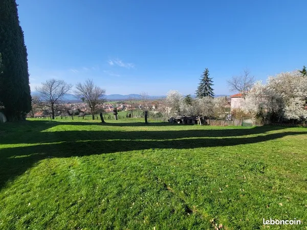 Terrain 1112 m² Assieu