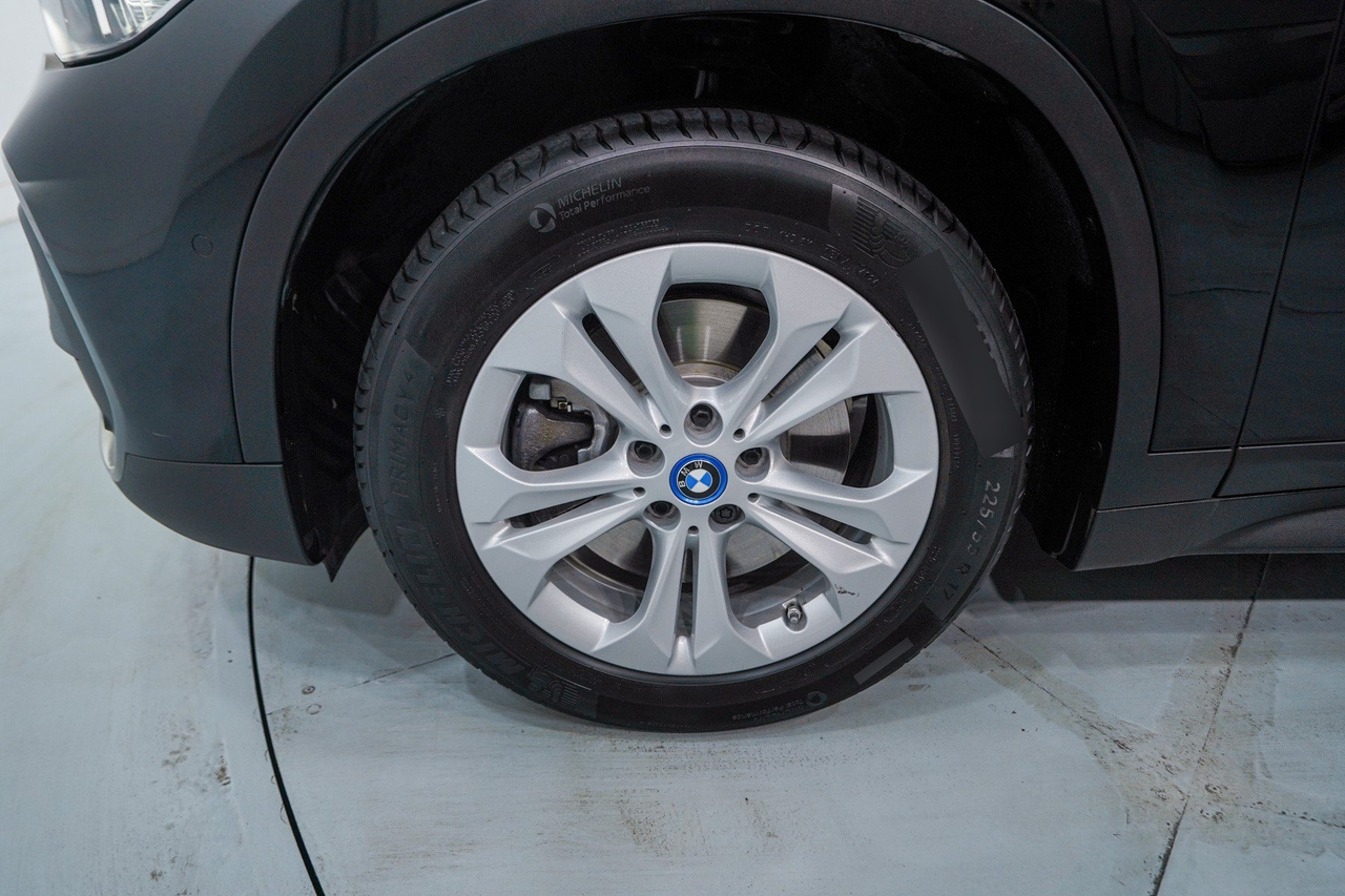 BMW X1 — photo 10