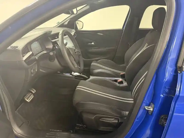 Opel Corsa 1.2 turbo 130 ch bva8 — photo 9