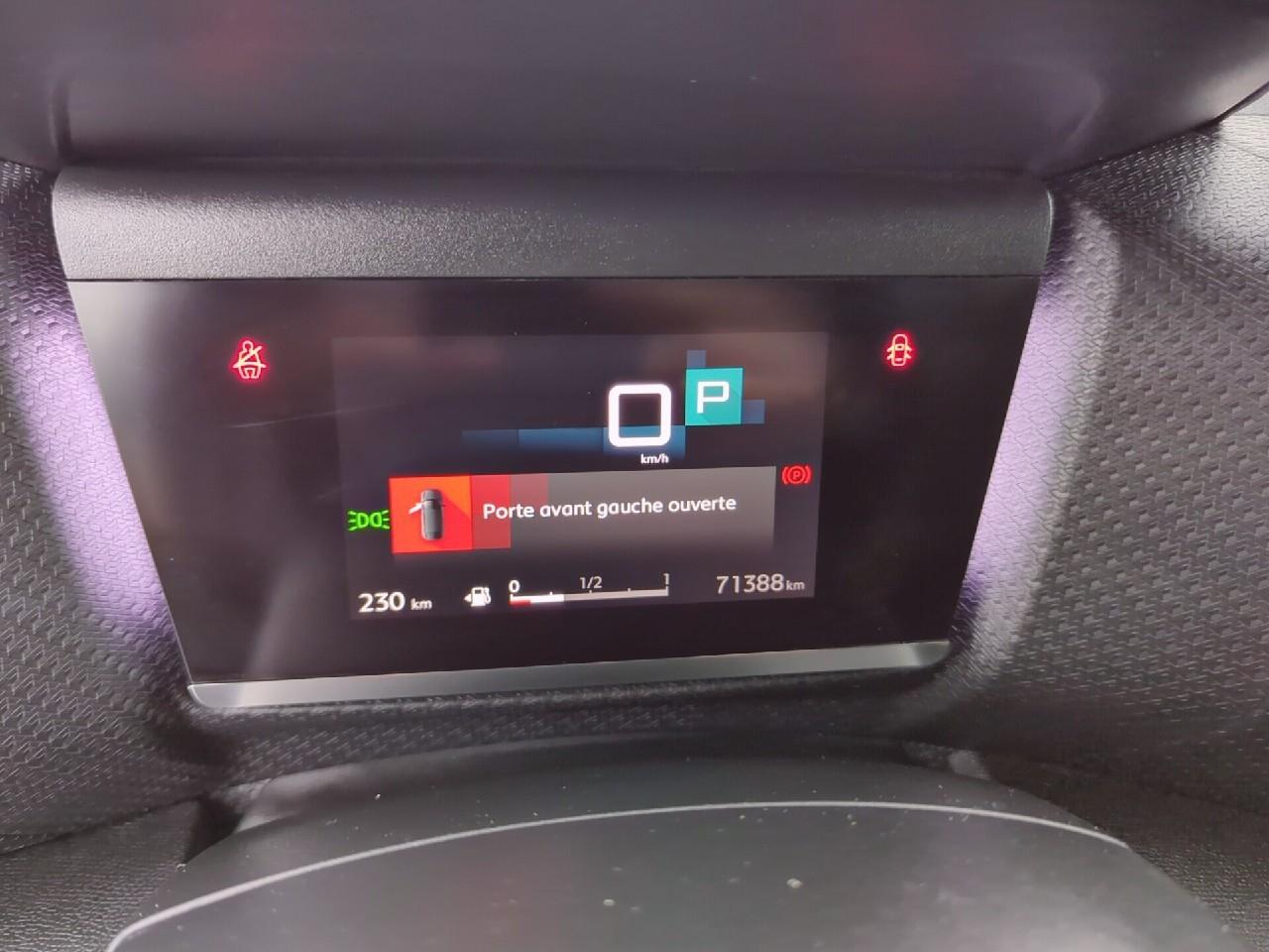 Citroën C4 bluehdi 130 s&s eat8 shine — photo 27