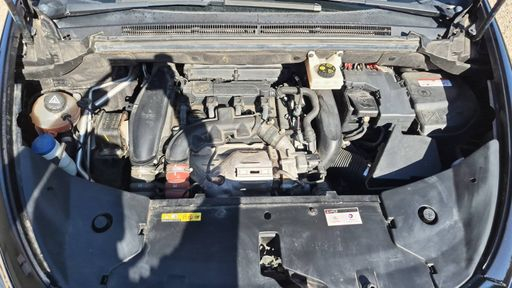 DS DS 5 1.6 THP 165 EAT6 - So Chic – 2016 – 61577 km – Essence – Boîte Automatique — photo 30