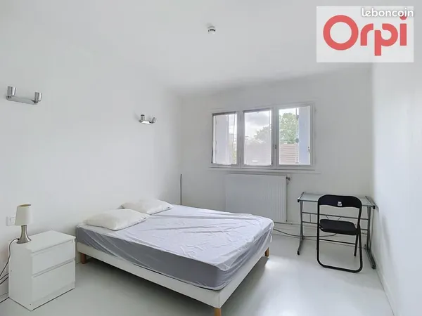 Maison 2 pièces 204 m²