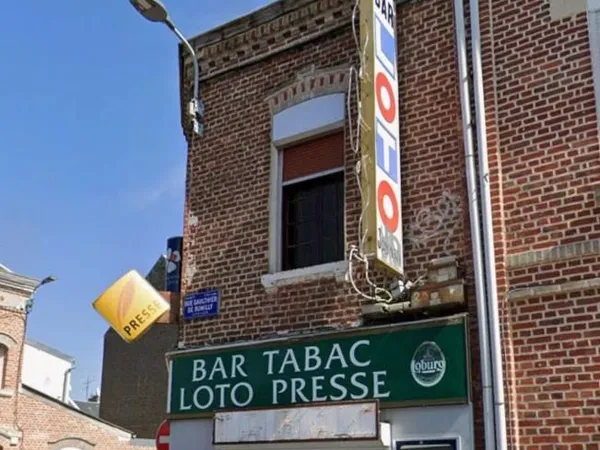 Commerce bar, tabac 80 m²