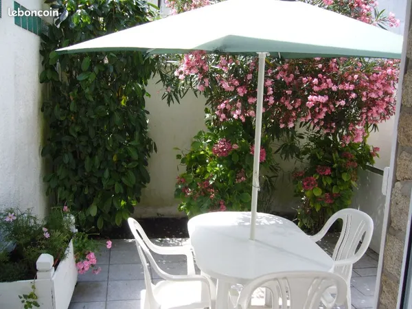 LA BAULE, A 2 mn de la plage à pied. Charmant T2 avec terrasse