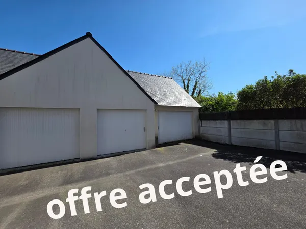 QUIMIAC - GARAGE 17 M² AVEC MEZZANINE