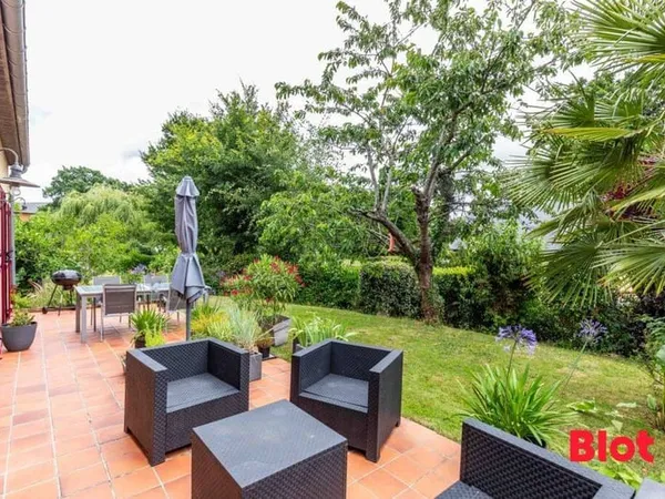 Villa 7 pièces 137 m²