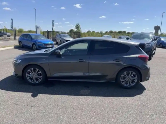 Ford Focus 1.5 ecoblue 115ch st-line x bva8 — photo 8
