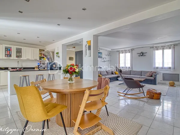 Maison 7 pièces 175 m²