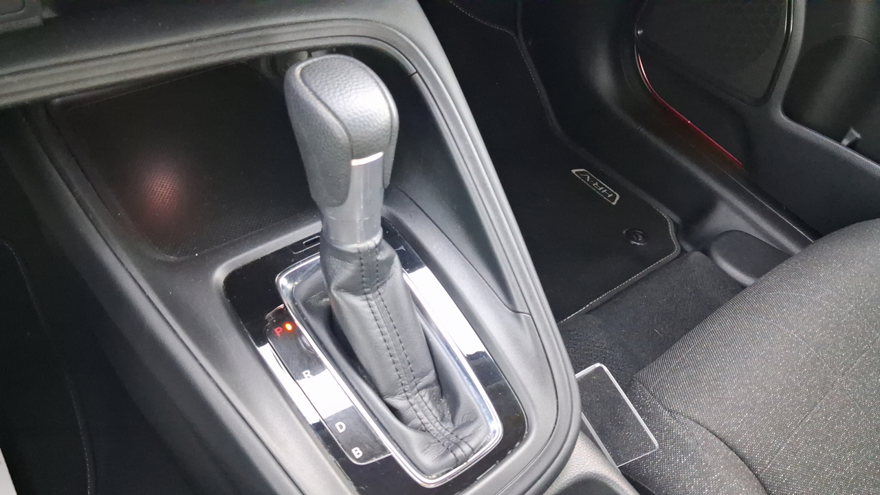 Honda HR-V e:HEV 1.5 i-MMD — photo 22