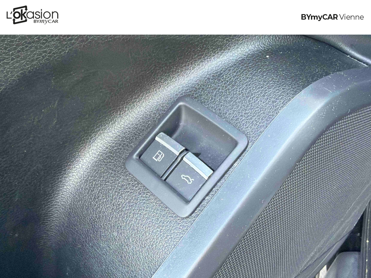Audi Q5 50 TFSIe 299 S tronic 7 Quattro — photo 21