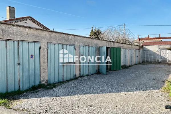 Stationnement Location Berre-l'Étang 65€