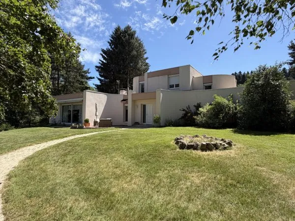 BELLE MAISON D'ARCHI ANNÉE 70 À MARLHES (42) DE 214 m2 HAB. SUR TERRAIN DE 6 325 M2