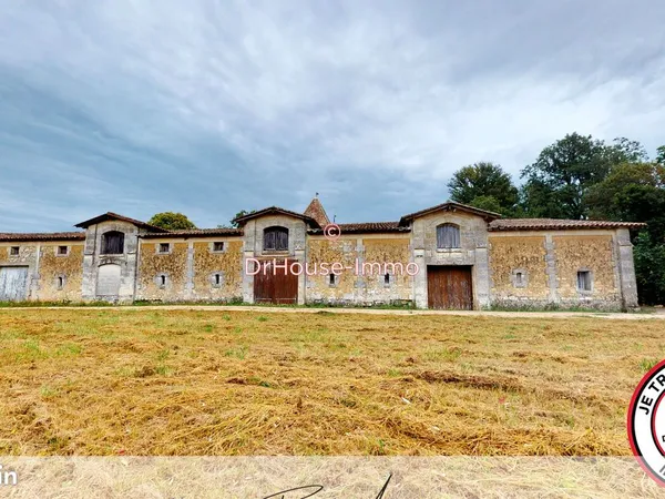 Château 8 pièces 259 m²