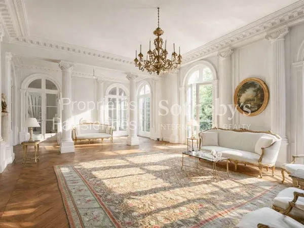 Appartement 7 pièces 400 m²