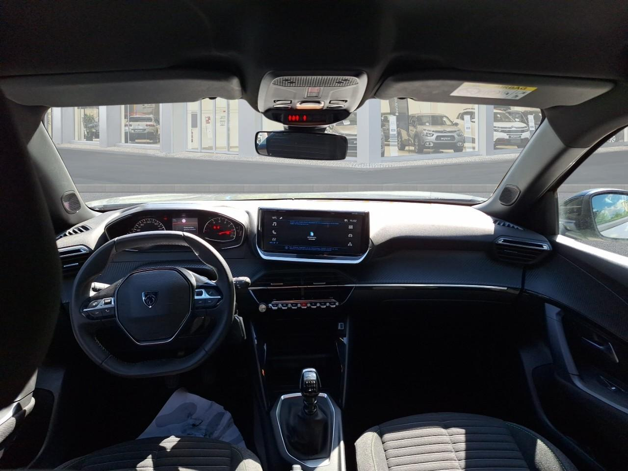 Peugeot 2008 1.2 puretech 100ch s&s active — photo 8