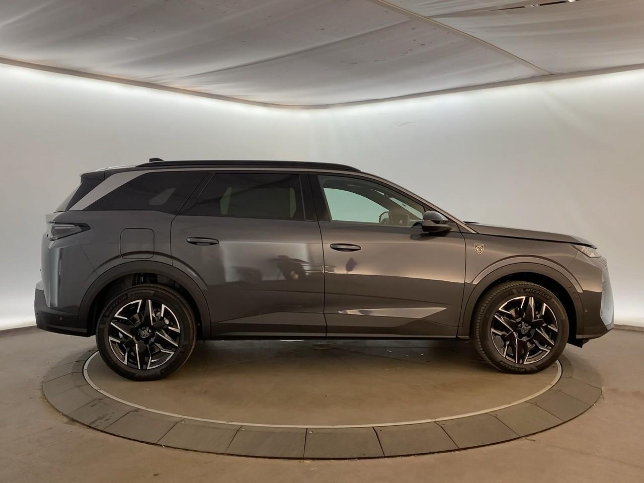 Peugeot 5008 hybrid 145 ch e-dcs6 gt — photo 4