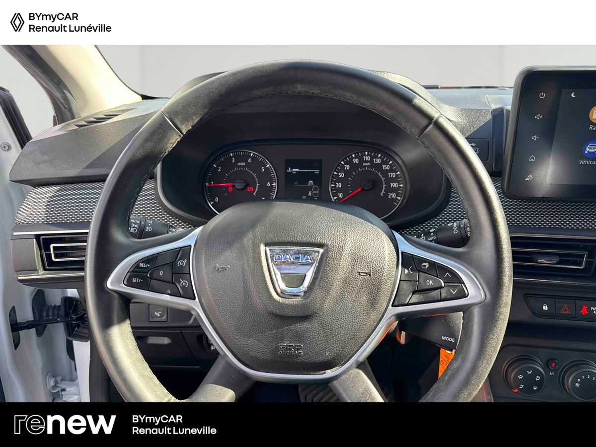 Dacia Sandero TCe 90 CVT - 22 — photo 10