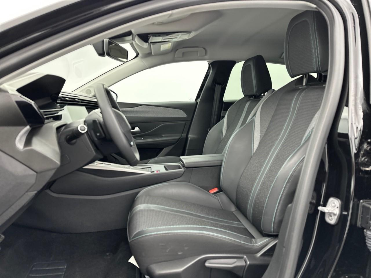 Peugeot 308 hybrid 145 e-dcs6 allure — photo 10