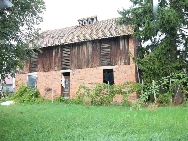 Maison 1 pièce 150 m²
