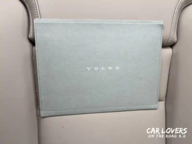 Volvo Xc60 t6 awd hybride rechargeable 253 ch+145 ch geartronic 8 — photo 29