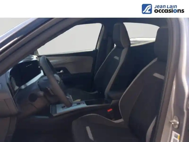 Opel Mokka 1.2 turbo hybrid 145 ch e-dct6 — photo 11