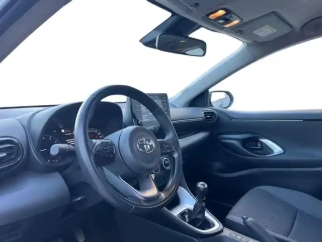 Toyota Yaris 120 vvt-i dynamic 5p my22 — photo 8