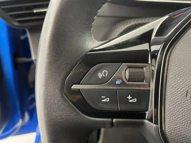 Peugeot 208 puretech 100 s&amp;s bvm6 — photo 27