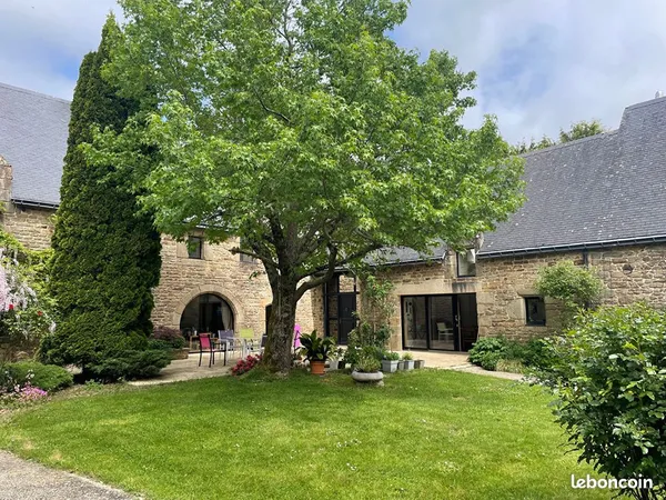 Propriété 8 pièces 298 m²