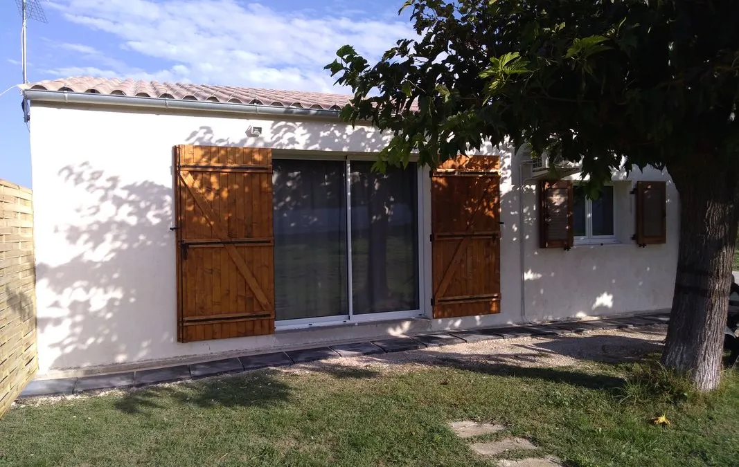 Photo 1