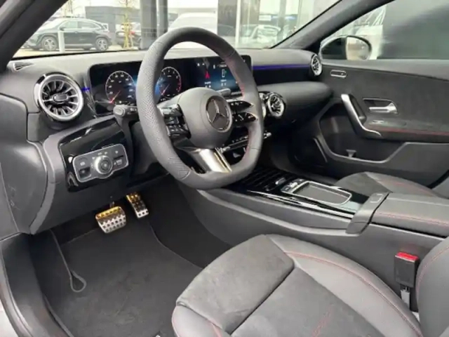 Mercedes Classe A 200 star edition — photo 9