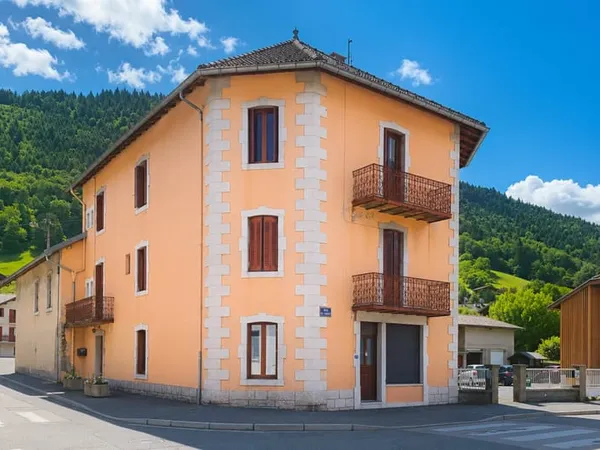 Immeuble remarquable, centre Thônes, spécial Investisseurs ou Marchands de biens