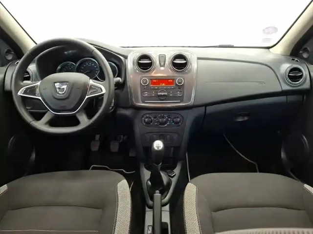 Dacia Sandero sce 75 — photo 11