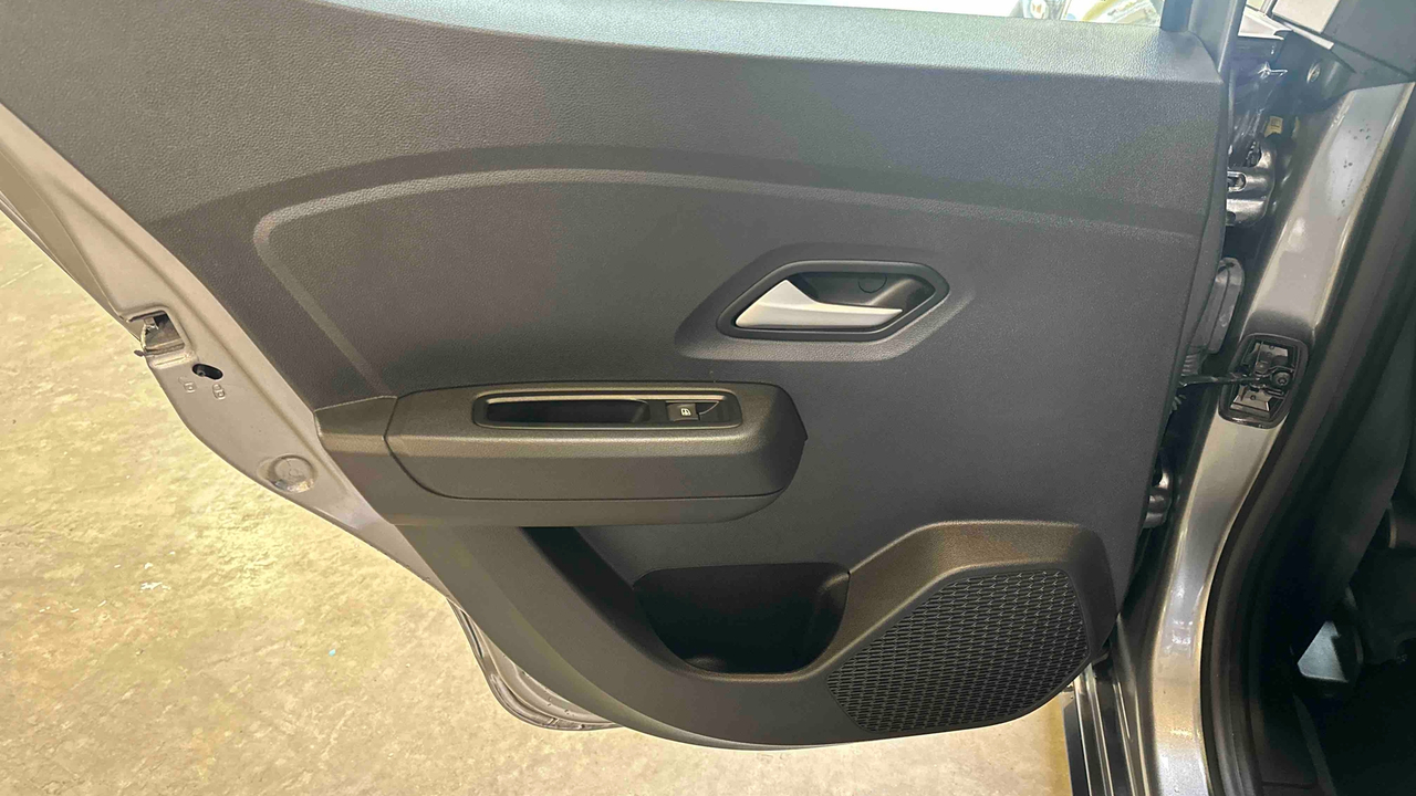Dacia Sandero ECO-G 100 GSR2 — photo 23