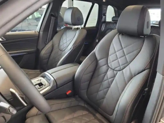 Bmw X5 xdrive50e 489ch m sport — photo 13