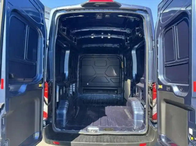 Ford Transit 2t fg t350 l2h3 2.0 ecoblue 165ch bva8 trend — photo 15