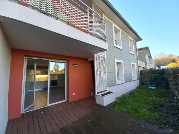 31600: Appartement T3 à louer