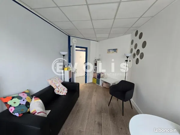 Bureau 15 m²