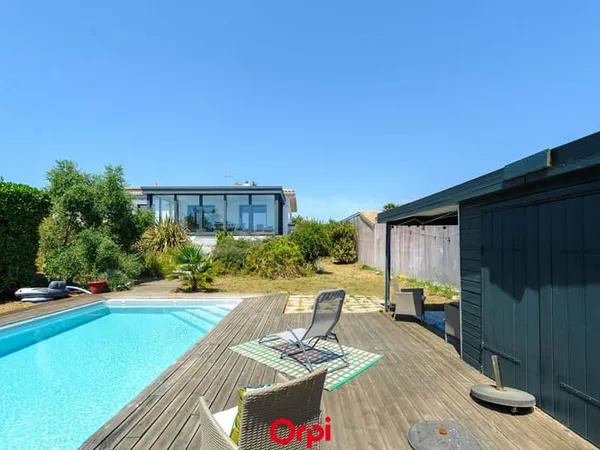 Maison 7 pièces 181 m²