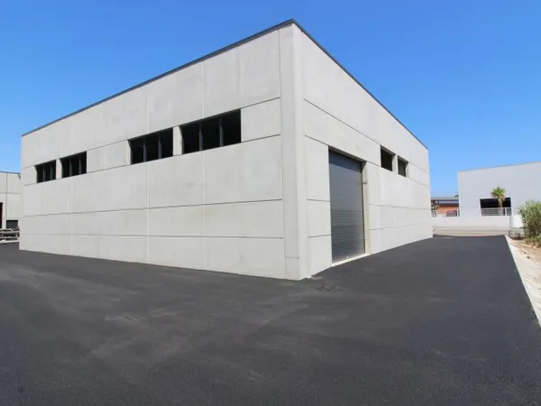 Local industriel 513 m²