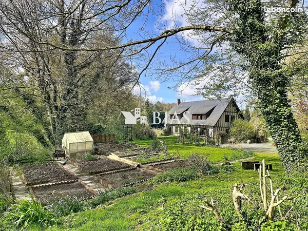 Propriété 8 pièces 180 m²