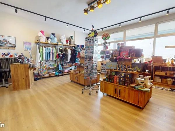 Local commercial 176 m² Le Havre