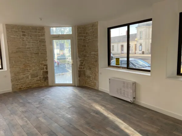 AU COEUR DE LUCON AVEC RAMPE ACCES ET FONTIONNALITE PMR APPARTEMENT RENOVE T2/1 CHAMBRE TRES COSY