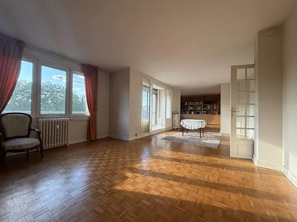 Très bel appartement 6 pièces 150 m² avec 1 garage et une cave à Thionville
