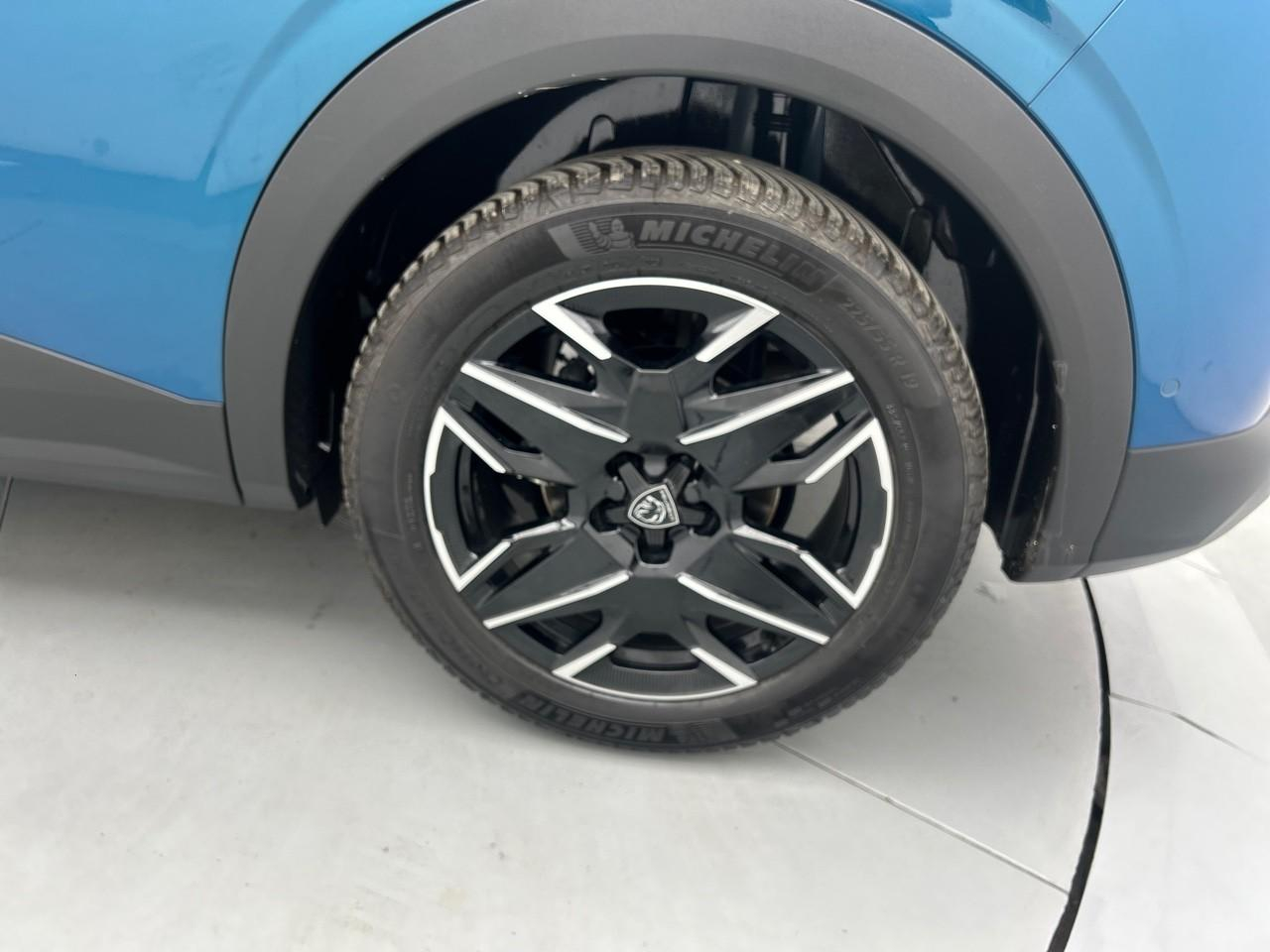 Peugeot 3008 hybrid 145 e-dcs6 gt — photo 16