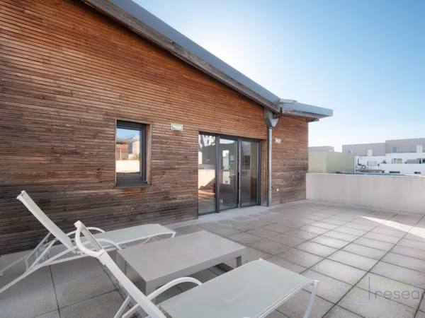 Villa sur toit 4 pièces 90 m²