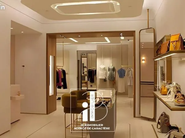 Boutique 100 m² Fontainebleau