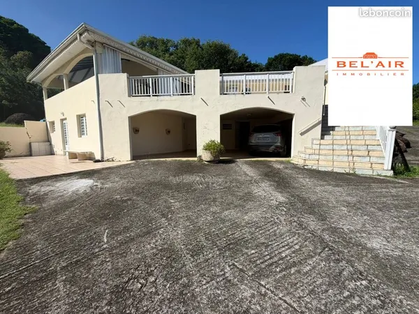 Villa 6 pièces 210 m²