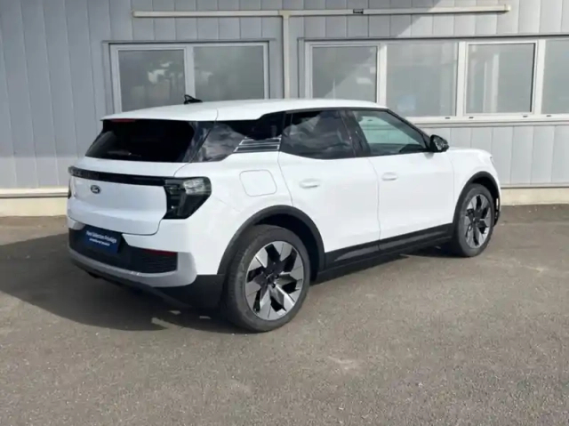 Ford Explorer 286ch extended range 79kwh pack premium rwd — photo 2