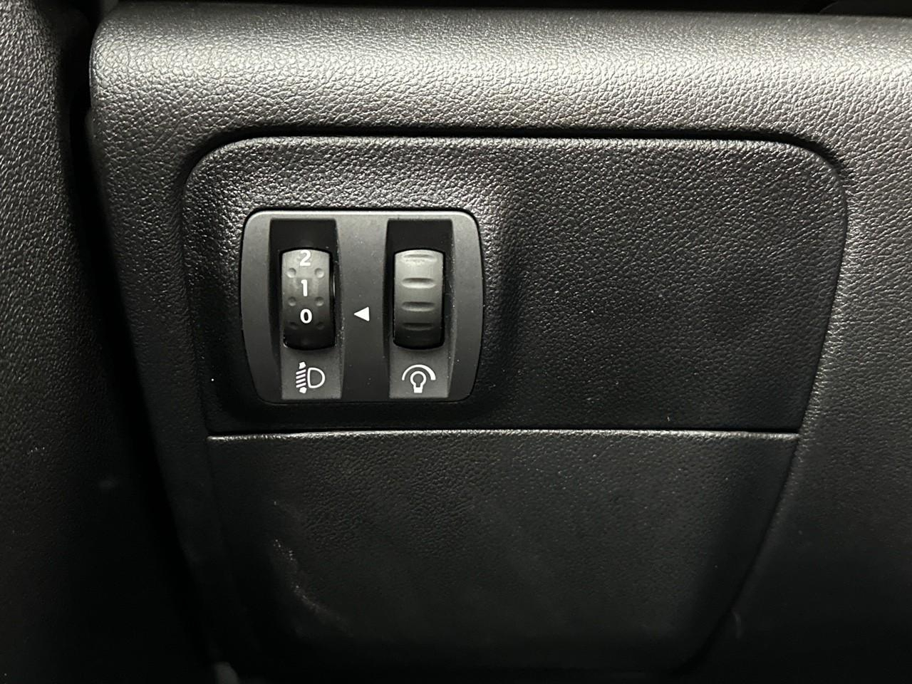 Renault Megane megane iv berline blue dci 115 evolution — photo 18