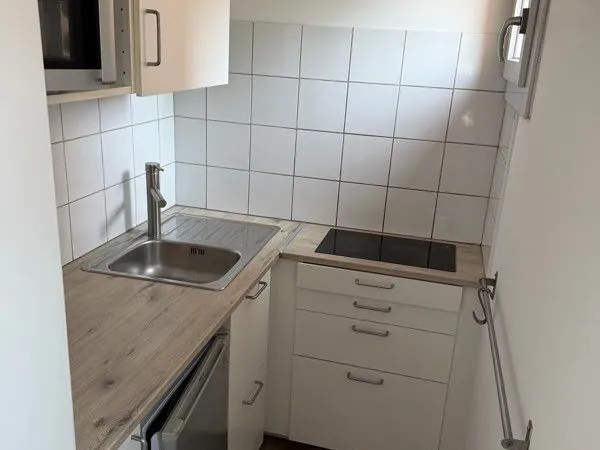Studio à louer à l'année